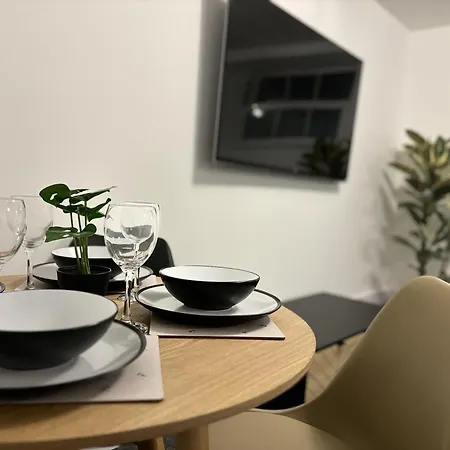 Hardy Hideaway Apartment *