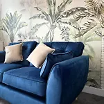 Hardy Hideaway 울버스톤